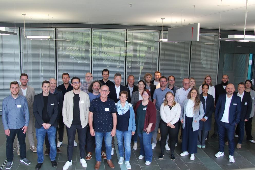 Teilnehmende des Erfahrungsaustauschs im Landratsamt Rastatt. Foto: Janina Fortenbacher Teilnehmende des Erfahrungsaustauschs im Landratsamt Rastatt. Foto: Janina Fortenbacher