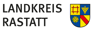 Das Foto zeigt das Logo des Landkreises Rastatt mit Schriftzug und Wappen